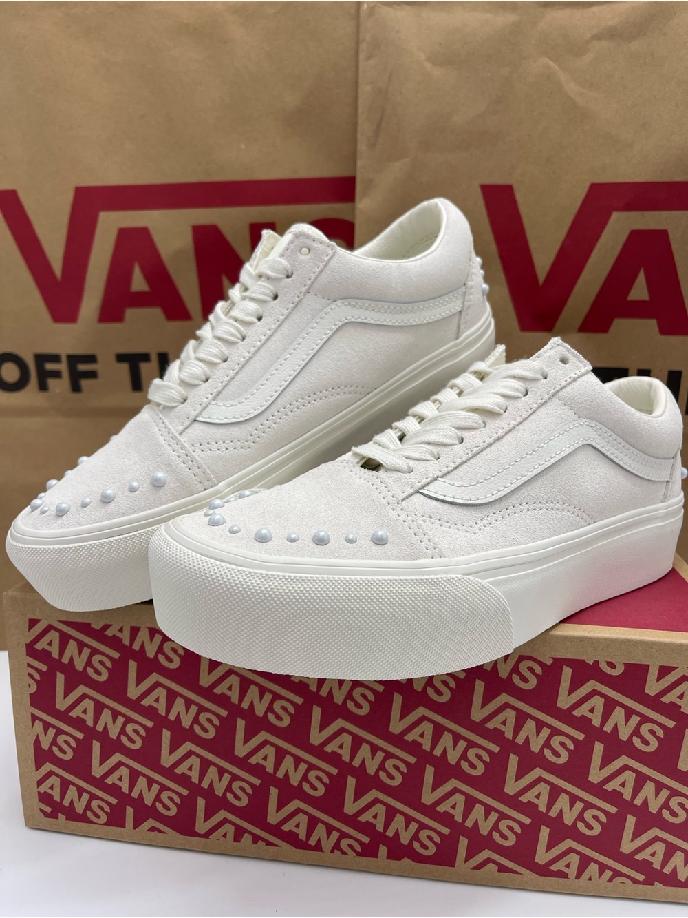 Vans Old Skool Platform
Pearls Marshmallow
VN000E87CCZ Sneakers - Picture 5 of 16